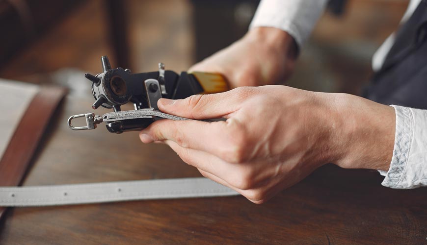 Cleste pentru perforarea curelei
